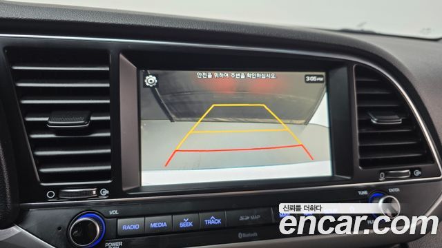 Hyundai Avante (AD) 1.6 GDI Smart 2018 — фото 14