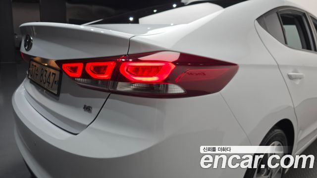 Hyundai Avante (AD) 1.6 GDI Smart 2018 — фото 23