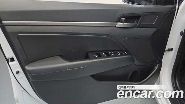 Hyundai Avante (AD) 1.6 GDI Smart 2018 — фото 24