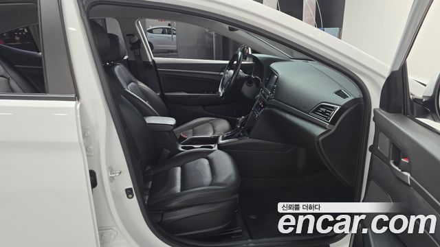 Hyundai Avante (AD) 1.6 GDI Smart 2018 — фото 26