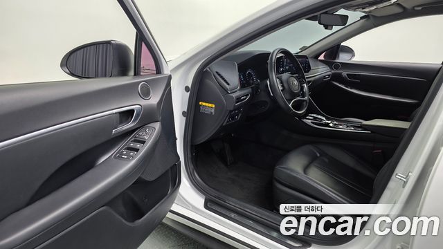 Hyundai Sonata (DN8) 2.0 LPG(rental car) Smart 2020 — фото 11