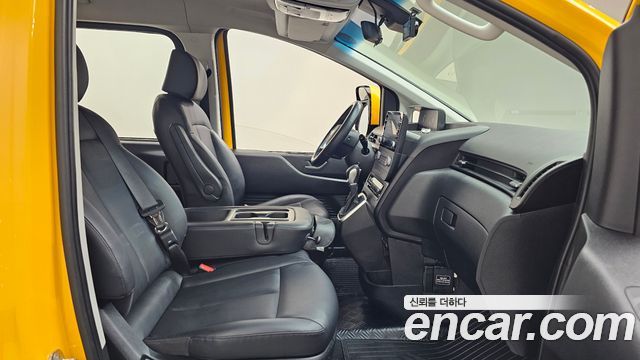Hyundai Staria L3.5  Kinder Safety Car 11-Seater 2023 — фото 11