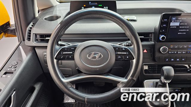 Hyundai Staria L3.5  Kinder Safety Car 11-Seater 2023 — фото 13