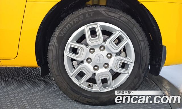 Hyundai Staria L3.5  Kinder Safety Car 11-Seater 2023 — фото 21