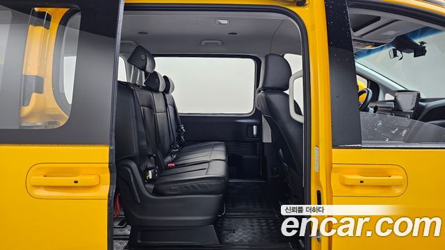 Hyundai Staria L3.5  Kinder Safety Car 11-Seater 2023 — фото 26