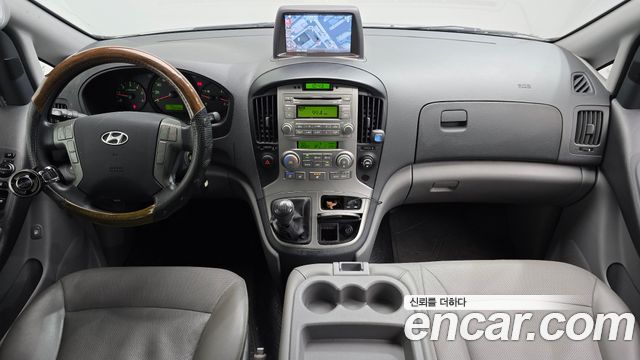 Hyundai Grand Starex 12-Seater Wagon CVX Premium 2014 — фото 7