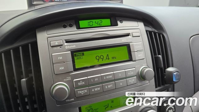 Hyundai Grand Starex 12-Seater Wagon CVX Premium 2014 — фото 18