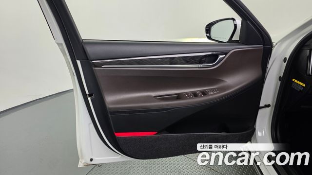 Hyundai Grandeur (IG) 2.4 Premium 2018 — фото 24