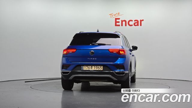 Volkswagen T-Roc 2.0 TDI Style 2021 — фото 4