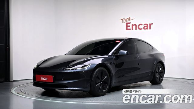 Tesla Model 3 RWD