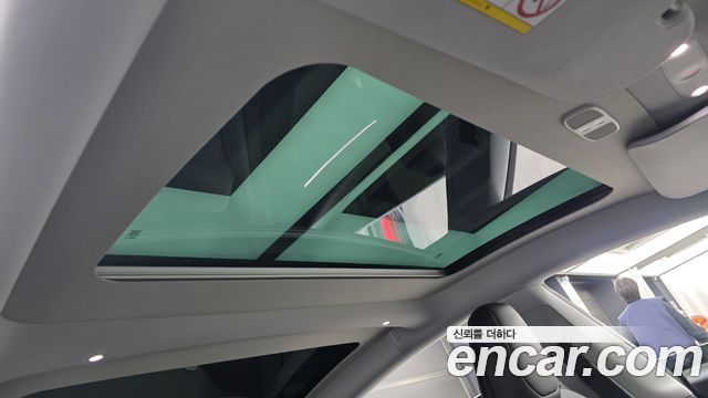 Tesla Model 3 RWD 2025 — фото 17