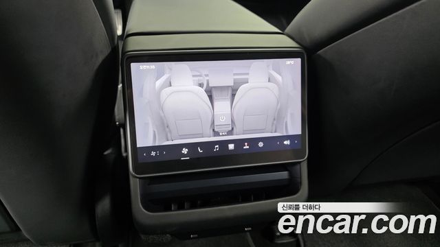 Tesla Model 3 RWD 2025 — фото 19