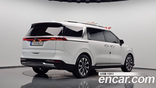Kia Carnival (IV) Gasoline 9-Seater Signature 2023 — фото 2