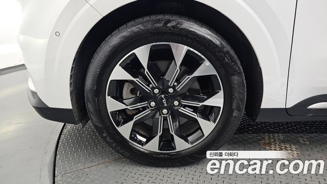 Kia Carnival (IV) Gasoline 9-Seater Signature 2023 — фото 5