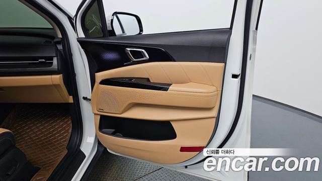 Kia Carnival (IV) Gasoline 9-Seater Signature 2023 — фото 25