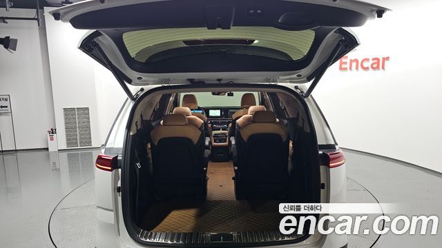 Kia Carnival (IV) Gasoline 9-Seater Signature 2023 — фото 34