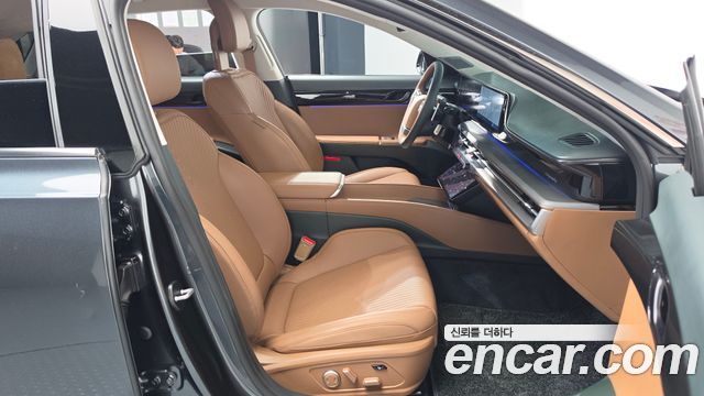 Hyundai Grandeur (GN7) 2,5 Gasoline 2WD Calligraphy 2023 — фото 32
