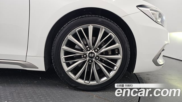 Hyundai Grandeur (IG) 3.0 Premium 2019 — фото 5