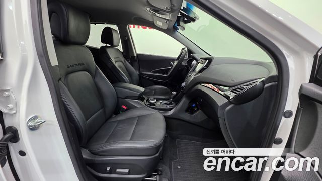 Hyundai Santa Fe (DM) Diesel(e-VGT) 2.0 4WD Premium 2015 — фото 10
