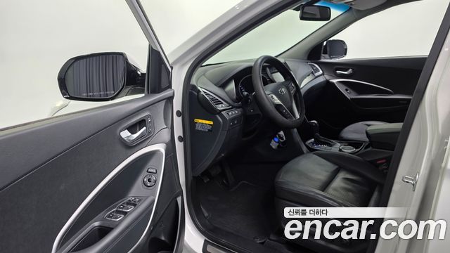 Hyundai Santa Fe (DM) Diesel(e-VGT) 2.0 4WD Premium 2015 — фото 11