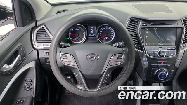 Hyundai Santa Fe (DM) Diesel(e-VGT) 2.0 4WD Premium 2015 — фото 13
