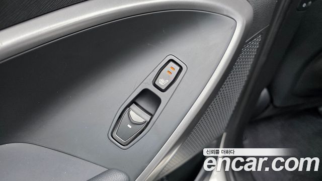 Hyundai Santa Fe (DM) Diesel(e-VGT) 2.0 4WD Premium 2015 — фото 18