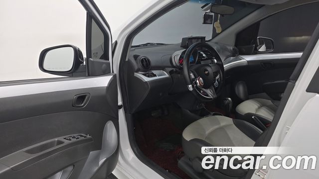 Chevrolet Spark Spark S LT 2014 — фото 10