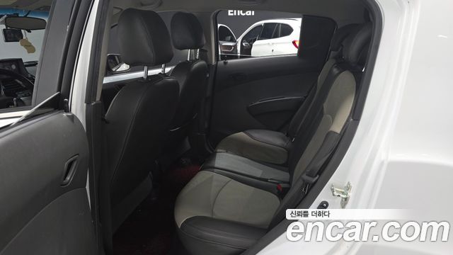 Chevrolet Spark Spark S LT 2014 — фото 11