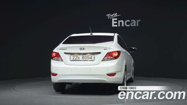 Hyundai Accent (New) 1.6 GDI Top 2012 — фото 4