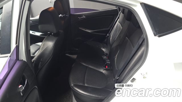 Hyundai Accent (New) 1.6 GDI Top 2012 — фото 11