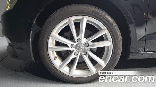 Audi A3 35 TDI Dynamic 8V 2015 — фото 5