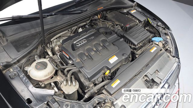 Audi A3 35 TDI Dynamic 8V 2015 — фото 6