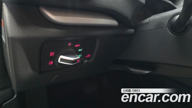 Audi A3 35 TDI Dynamic 8V 2015 — фото 18