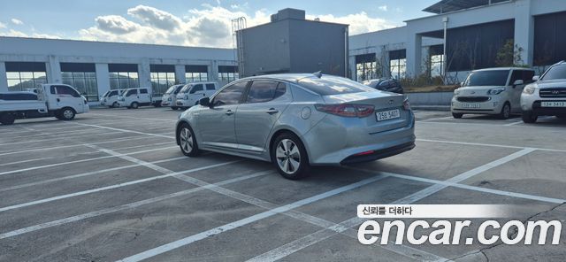 Kia K5 Hybrid 500h Prestige 2015 — фото 7