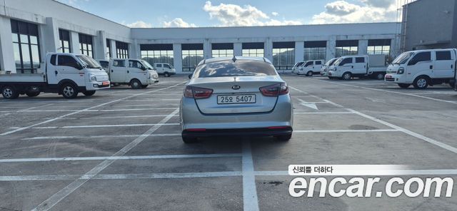 Kia K5 Hybrid 500h Prestige 2015 — фото 8