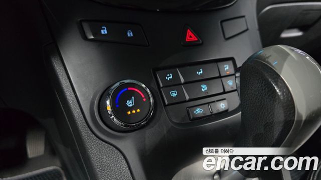 Chevrolet Orlando 2.0 Diesel LT Premium 2012 — фото 20