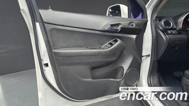 Chevrolet Orlando 2.0 Diesel LT Premium 2012 — фото 24