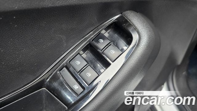 Chevrolet Orlando 2.0 Diesel LT Premium 2012 — фото 27