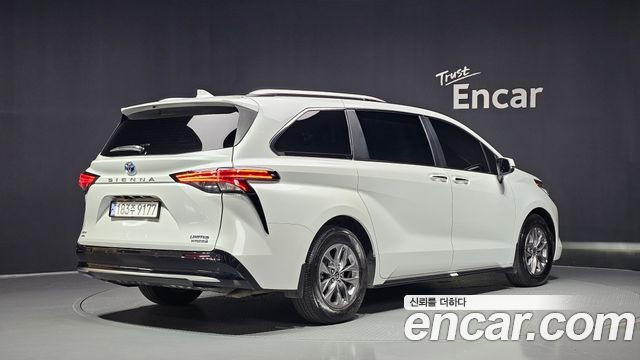 Toyota Sienna (IV) 2.5 Hybrid AWD 2023 — фото 2
