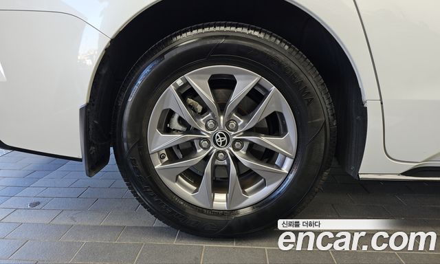 Toyota Sienna (IV) 2.5 Hybrid AWD 2023 — фото 5