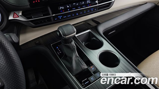 Toyota Sienna (IV) 2.5 Hybrid AWD 2023 — фото 9