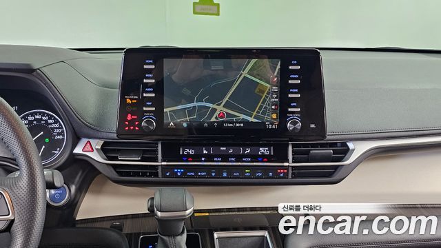 Toyota Sienna (IV) 2.5 Hybrid AWD 2023 — фото 28