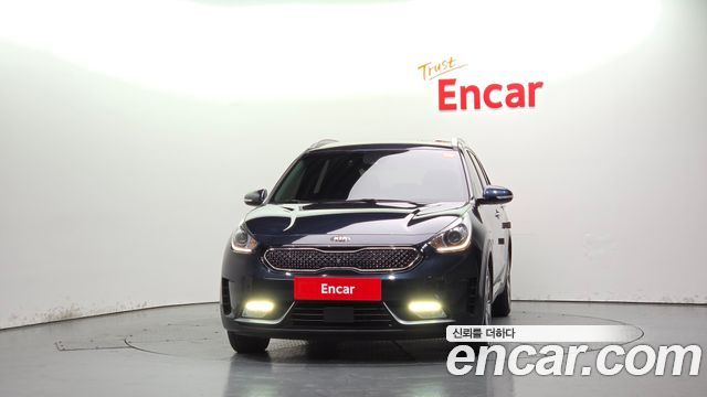 Kia Niro Prestige 2018 — фото 3