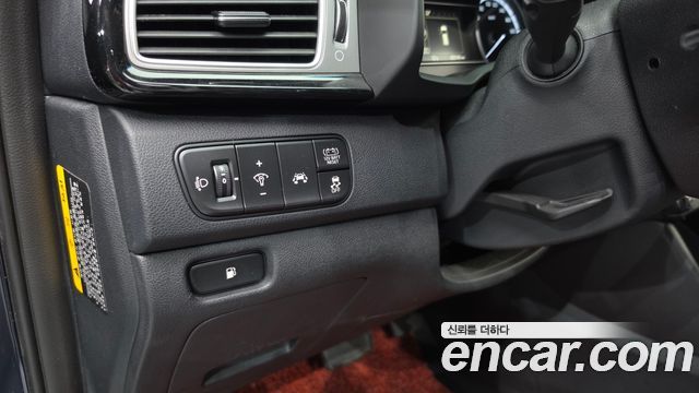 Kia Niro Prestige 2018 — фото 16