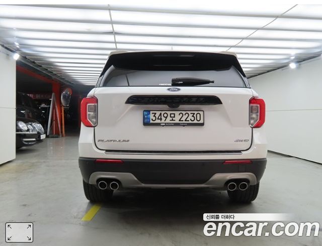 Ford Explorer (VI) 3.0 Platinum 4WD 2021 — фото 4