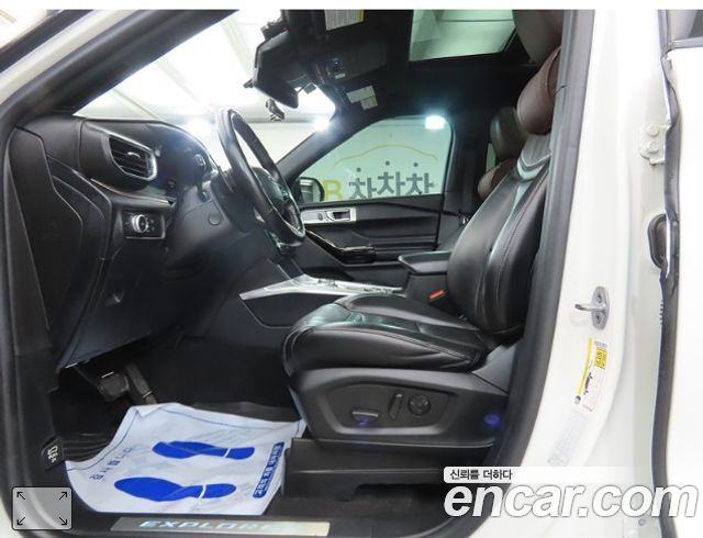Ford Explorer (VI) 3.0 Platinum 4WD 2021 — фото 10