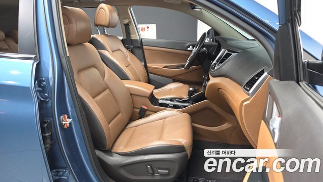 Hyundai Tucson Diesel 2.0 4WD Premium 2016 — фото 11