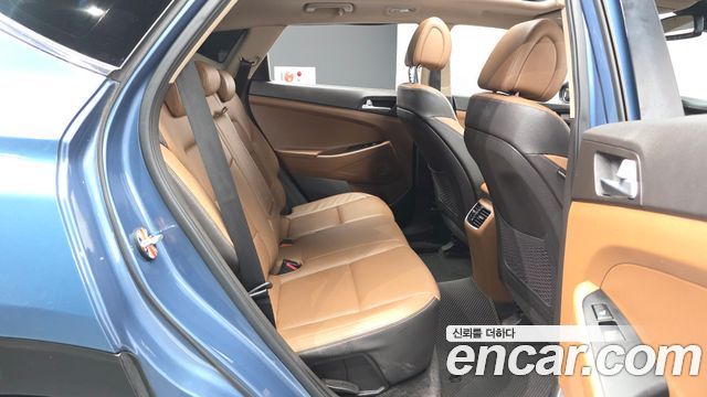Hyundai Tucson Diesel 2.0 4WD Premium 2016 — фото 12