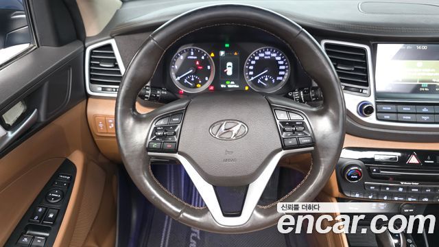 Hyundai Tucson Diesel 2.0 4WD Premium 2016 — фото 13