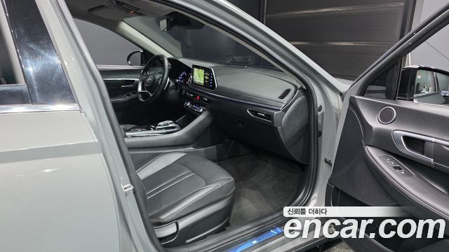 Hyundai Sonata (DN8) 2.0 Premium Plus 2022 — фото 11